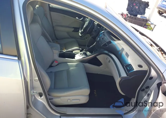 JH4CU2F68CC006834: 43677256