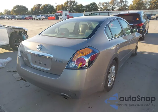 1N4AL2AP7CN431080: 43677404