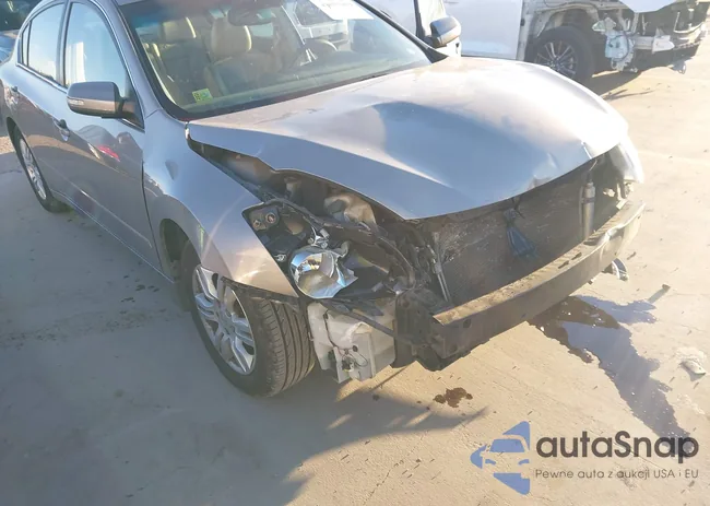 1N4AL2AP7CN431080: 43677404