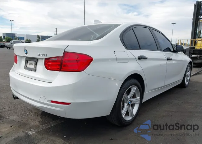 WBA3C1C5XFK121288: 43677557