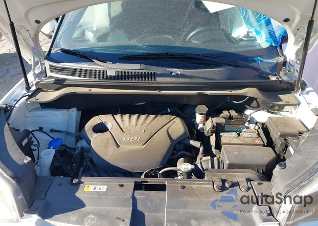 KNDJN2A2XF7797553: 43677559