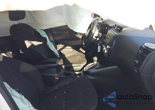 KNDJN2A2XF7797553: 43677559