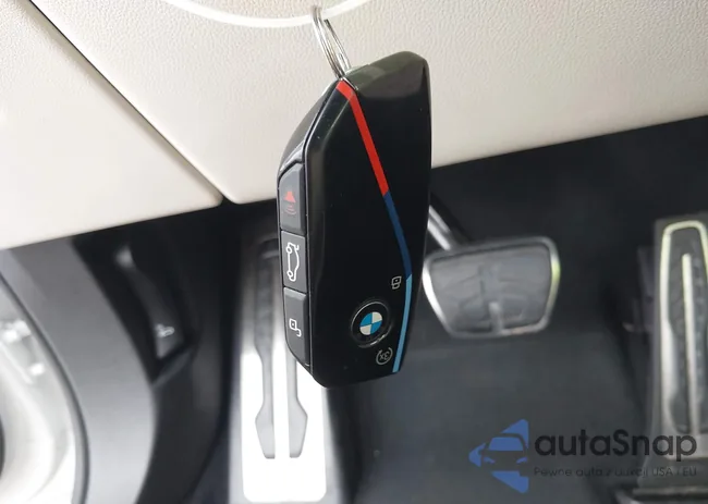 5UX33EU0XS9Z16371: 43677576