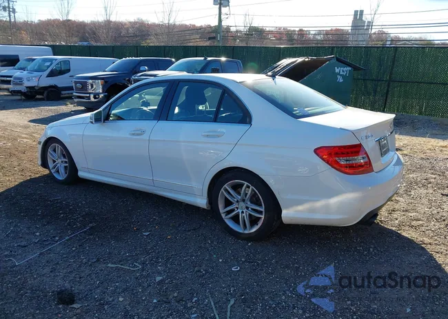 WDDGF8AB2DR246745: 43677736