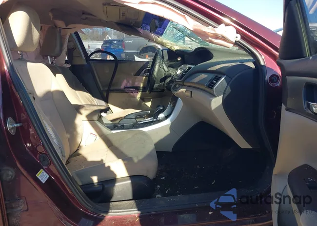 1HGCR2F34DA011827: 43676888