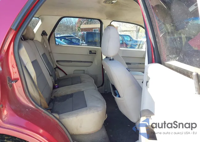 1FMCU93Z28KB61431: 43676966