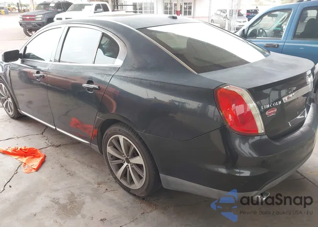 1LNHM94R99G608197: 43677032