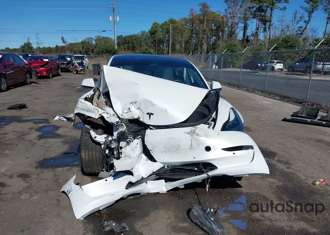 5YJ3E1EB2NF101368: 43678307