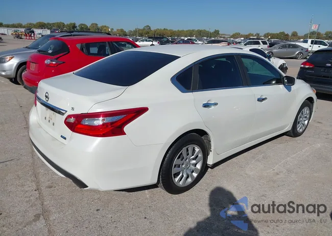 1N4AL3AP5GC156994: 43678418