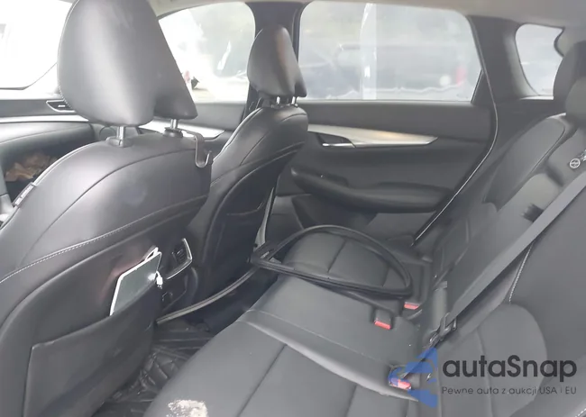 3PCAJ5M14LF121587: 43677738