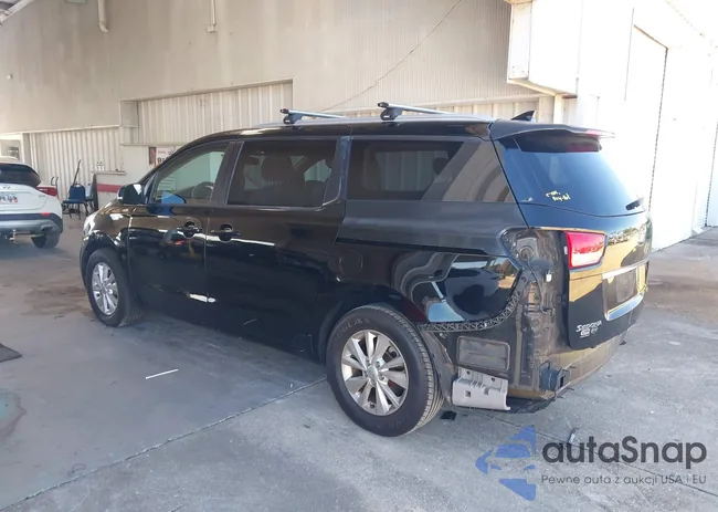 KNDMB5C12F6017756: 43677791