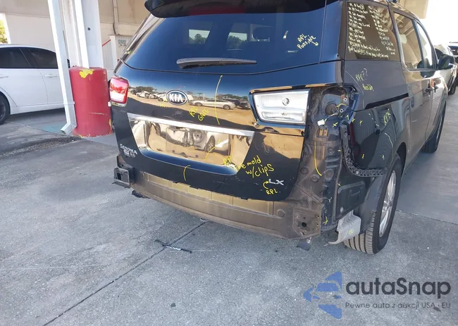 KNDMB5C12F6017756: 43677791