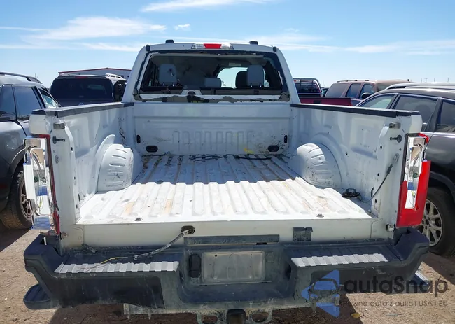 1FT7X2BA3REC09809: 43679286