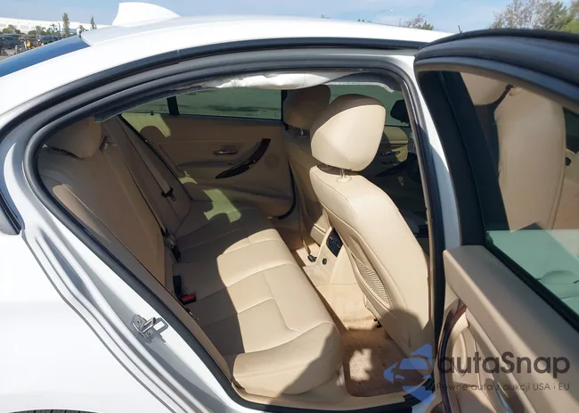 WBA3A5C57DF353835: 43679412