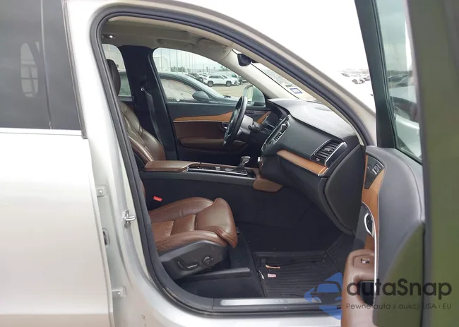 YV4A22PL5K1466298: 43679579