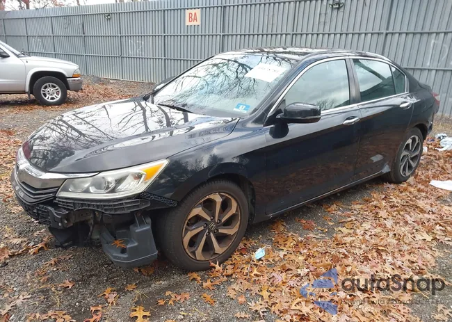 1HGCR2F81HA035813: 43678781