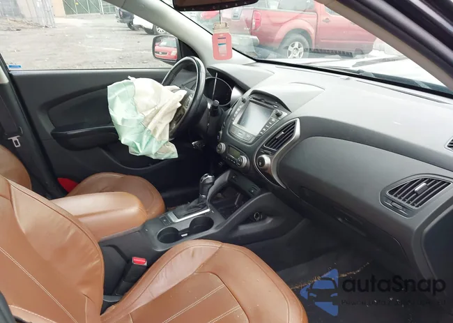 KM8JUCAGXFU090907: 43678828