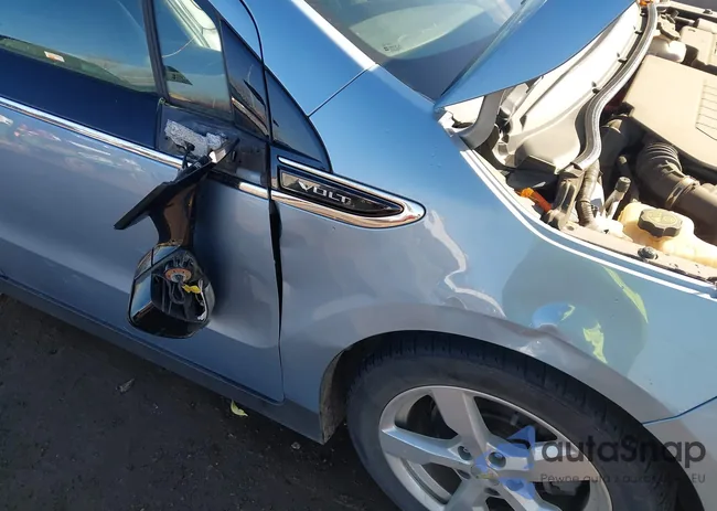 1G1RB6E44EU153957: 43678865