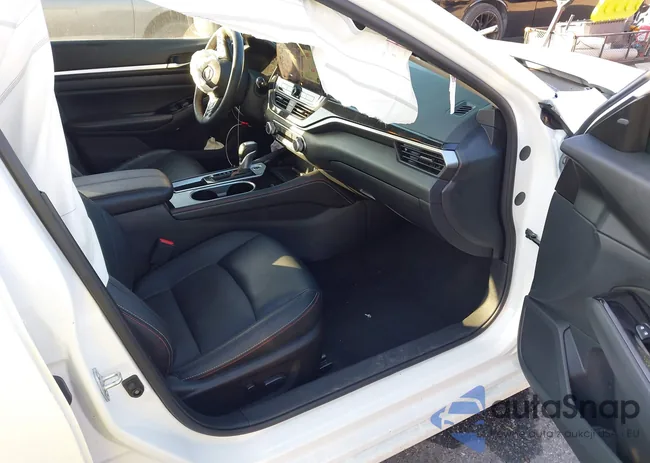 1N4BL4CVXRN408851: 43680452