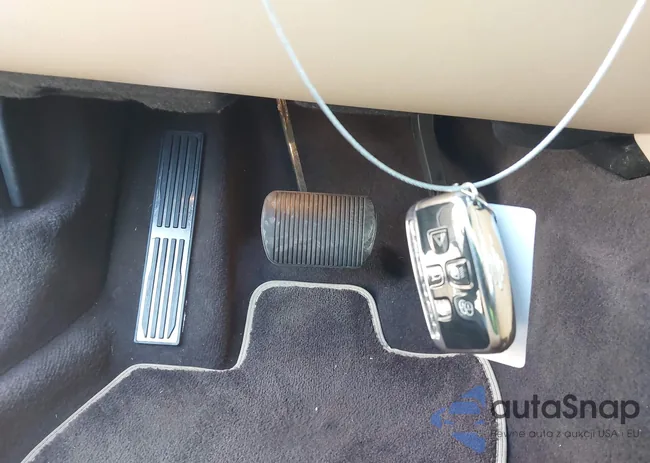 SAJWJ2GD1H8W04053: 43679821