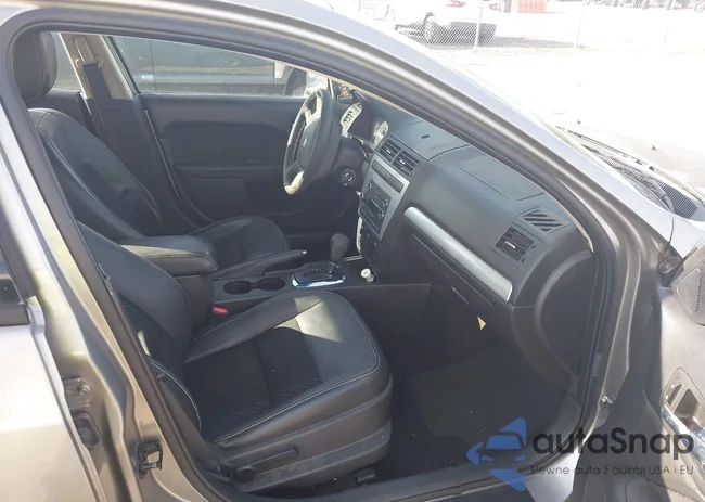 3FAHP07Z99R160853: 43679824