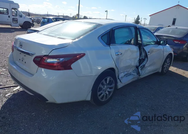 1N4AL3AP2JC101247: 43679944