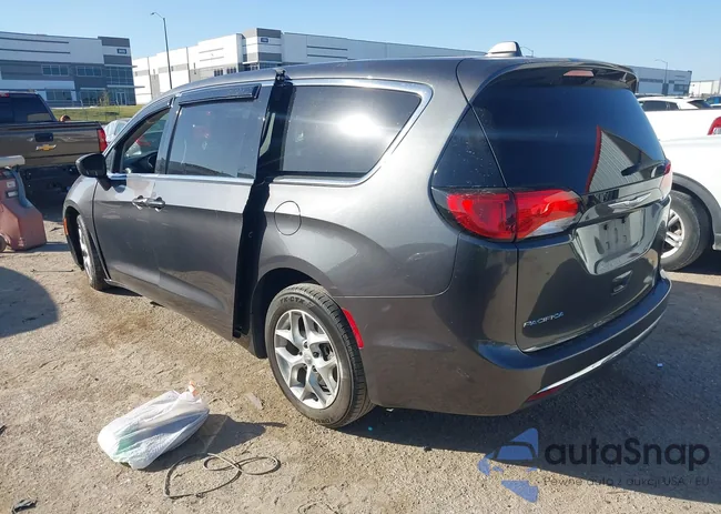 2C4RC1BG7HR841457: 43679947