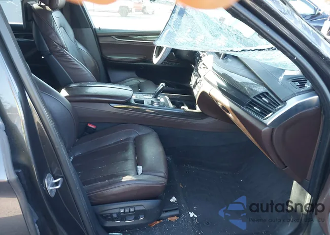 5UXKR0C53H0U53819: 43679953