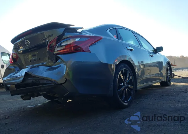 1N4AL3APXJC296109: 43680049