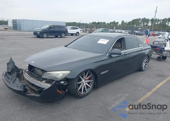 WBAKB8C56CDX20731: 43680075