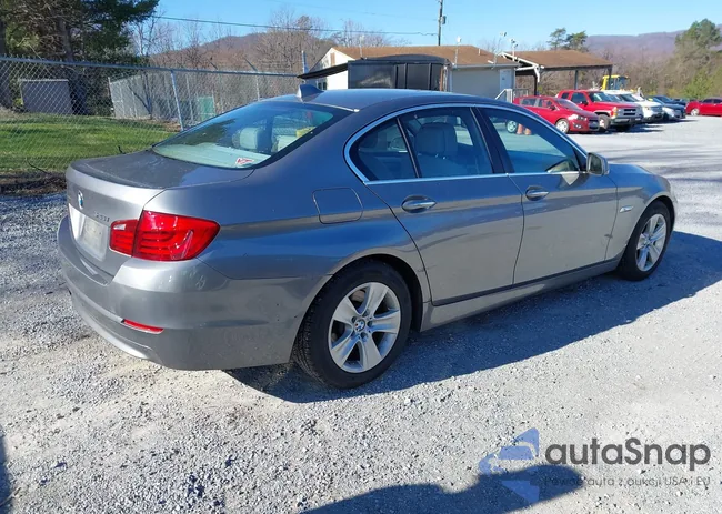 WBAXH5C5XDDW15498: 43681150