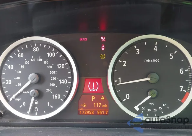 WBANE735X7CM44239: 43681275