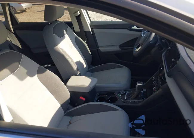 3VVNX7B24PM304031: 43681540