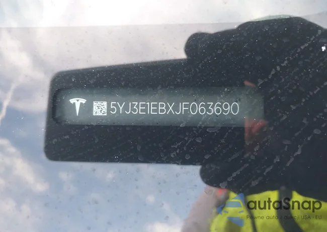 5YJ3E1EBXJF063690: 43681617