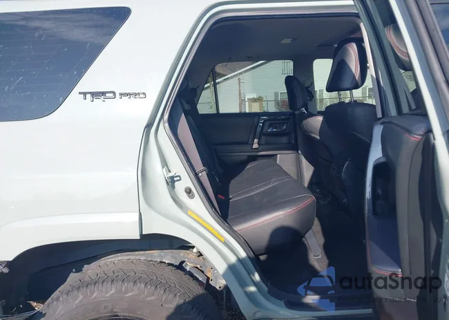 JTELU5JR4M5905924: 43681659