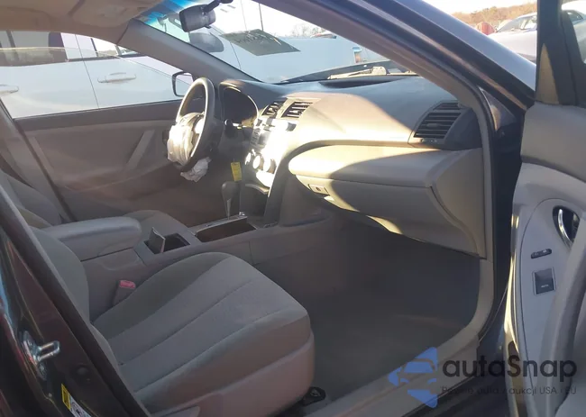 4T1BF3EK7BU708742: 43681664