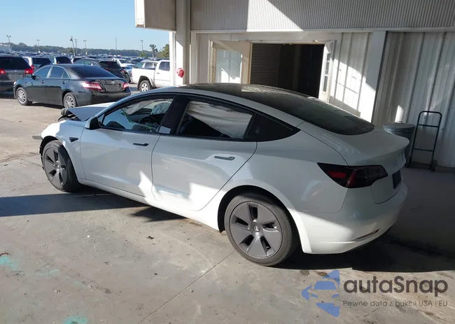 5YJ3E1EA9PF583539: 43680803