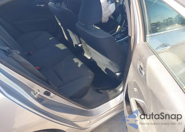 1HGCR2F33HA141930: 43681065