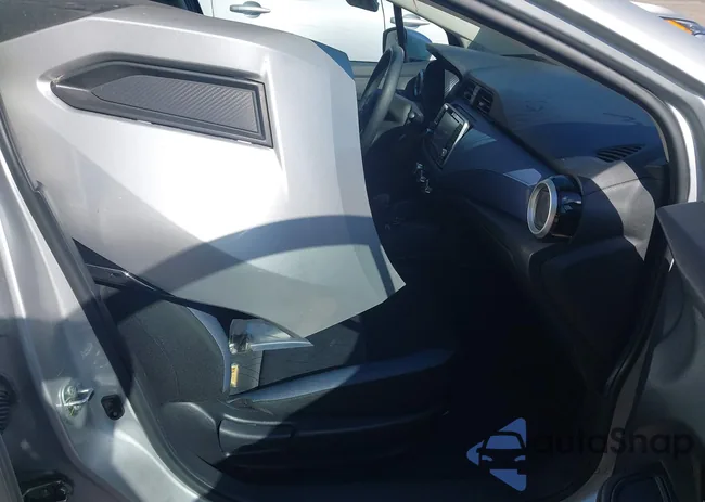 3N1CN8EV4RL911209: 43682203