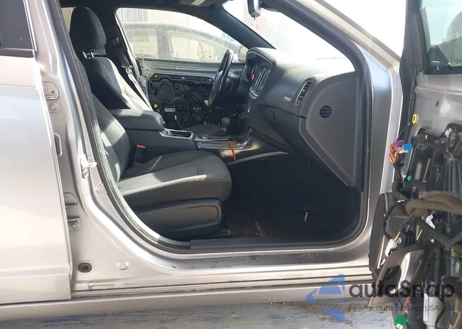 2C3CDXBG0FH772110: 43682359