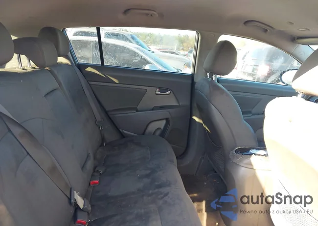 KNDPB3A2XB7054541: 43682481