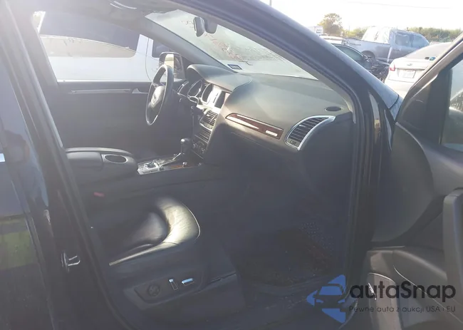 WA1LMAFE9FD028756: 43681748