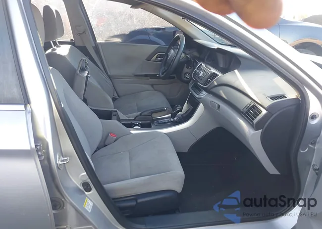 1HGCR2F3XDA079713: 43683238