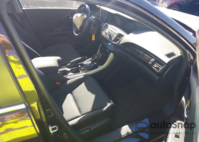 1HGCR2F3XGA027308: 43683517