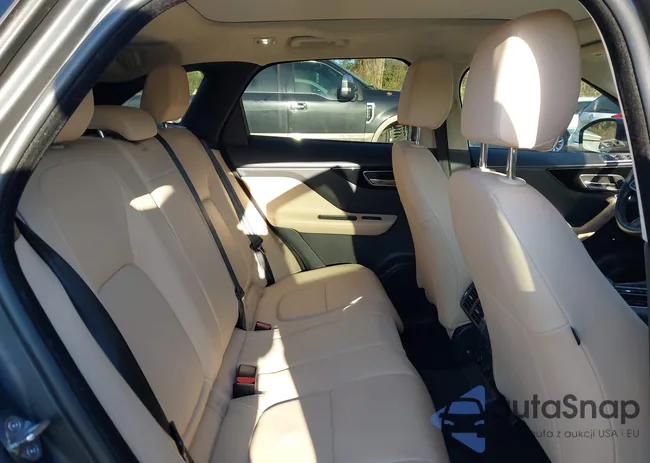 SADCJ2FX9KA395243: 43683521