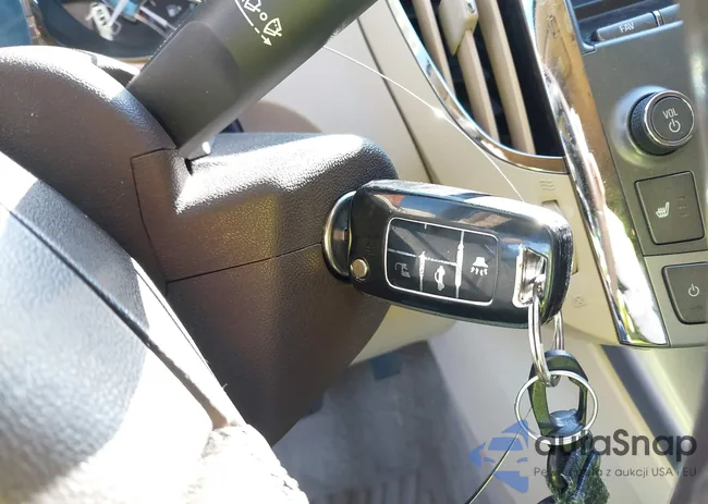 1G4GC5ED9BF279037: 43683564