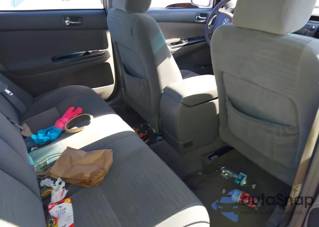 4T1BE32K16U692602: 43683610