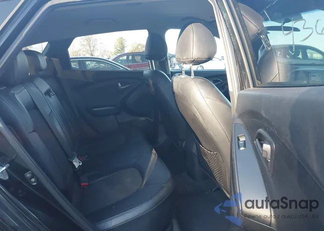 KM8JT3AF8FU976928: 43683681