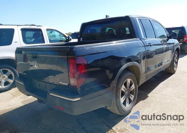 5FPYK2F60HB010455: 43682739