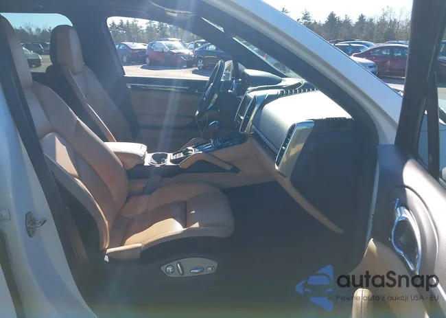 WP1AA2A2XGKA14739: 43684275